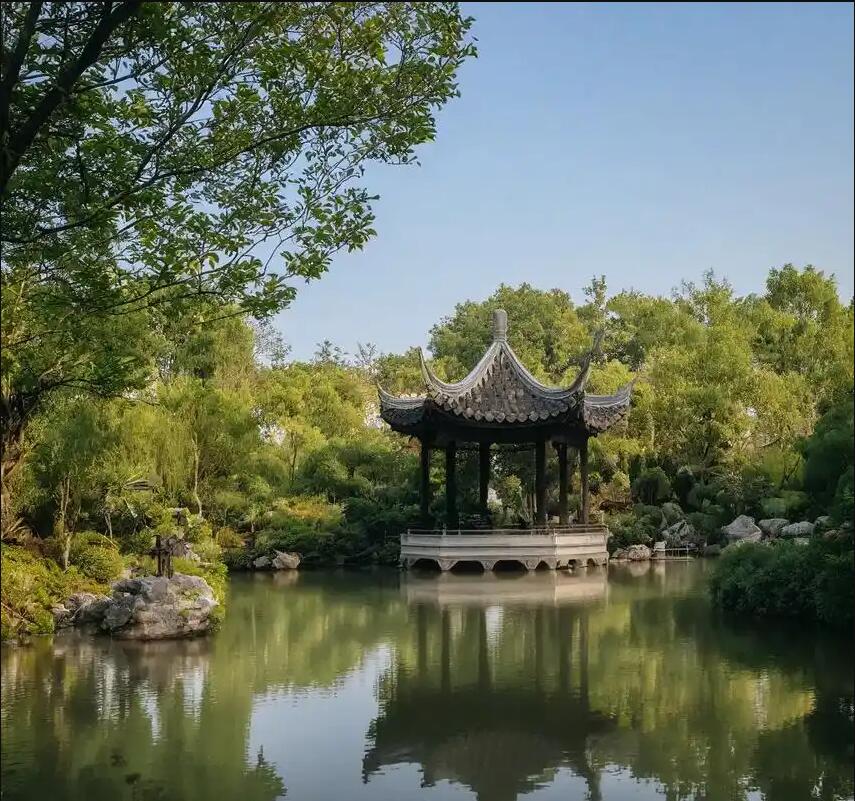 建阳凌乱餐饮有限公司